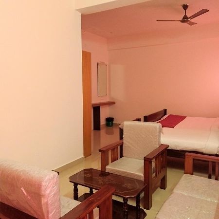 Hotel Naadi Stayinn By Abedrooms Танджавур Екстериор снимка