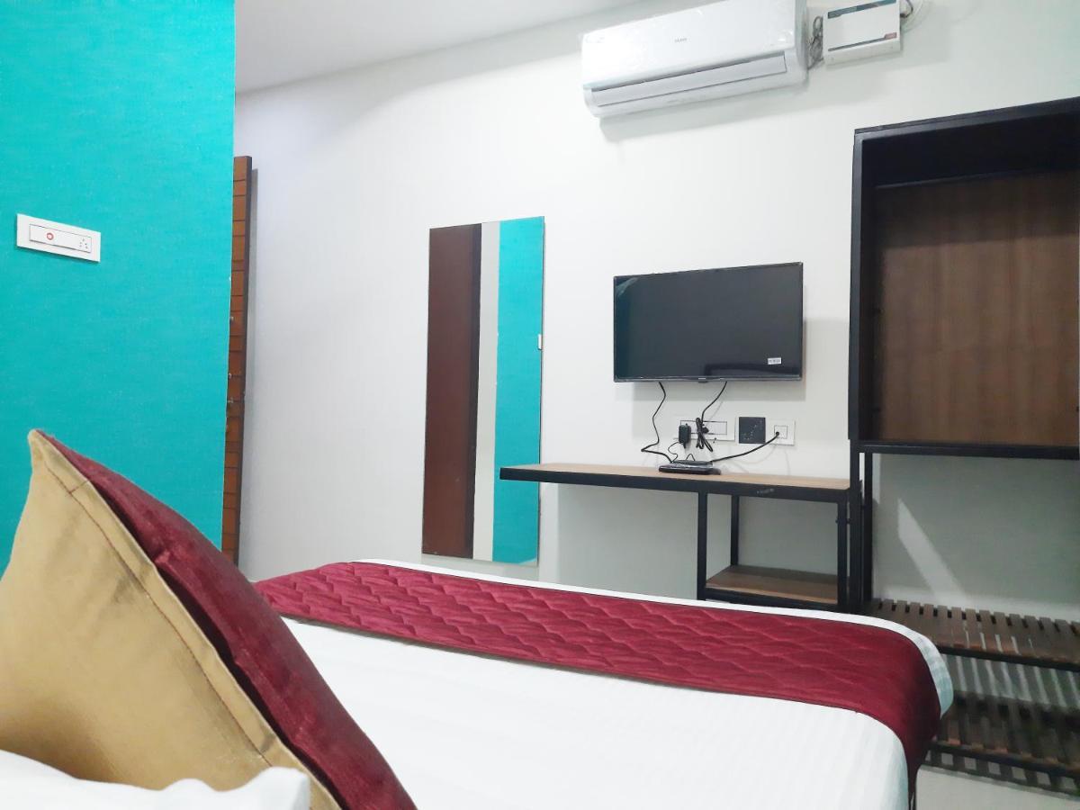 Hotel Naadi Stayinn By Abedrooms Танджавур Екстериор снимка